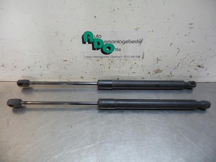 Kit amortisseur gaz hayon d'un Volkswagen Golf (Golf 04-), Autos : Pièces & Accessoires, Volkswagen, -, 3 mois de garantie, Utilisé