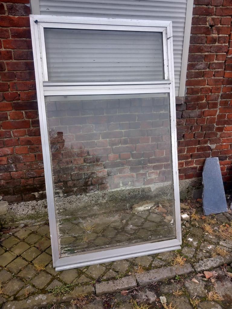 4 châssis en alu et une porte, Bricolage & Construction