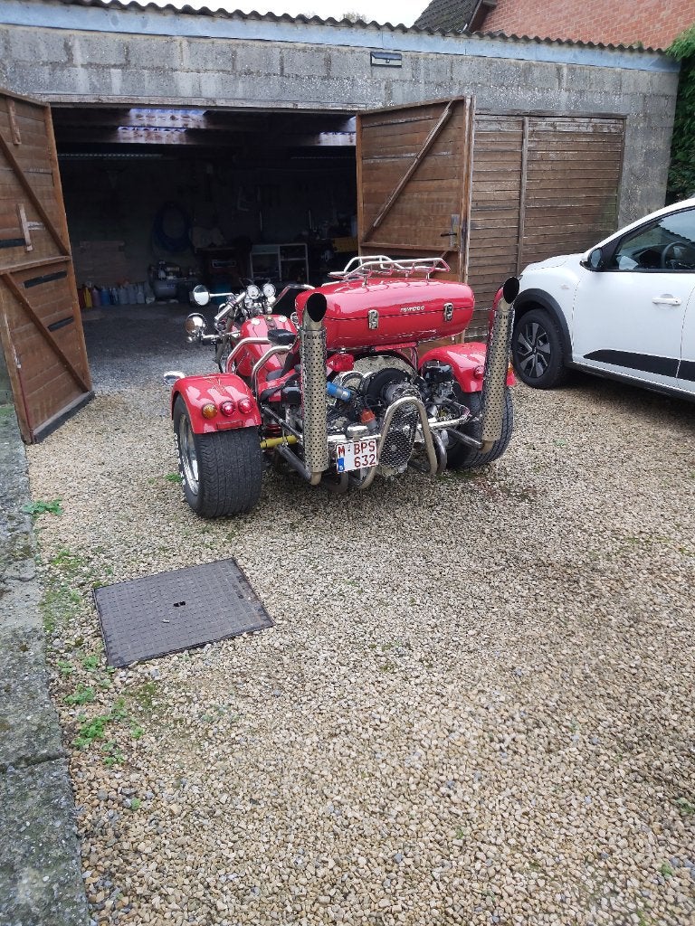 Trike rewaco rouge, Motos, 1600 cm³, Plus de 35 kW