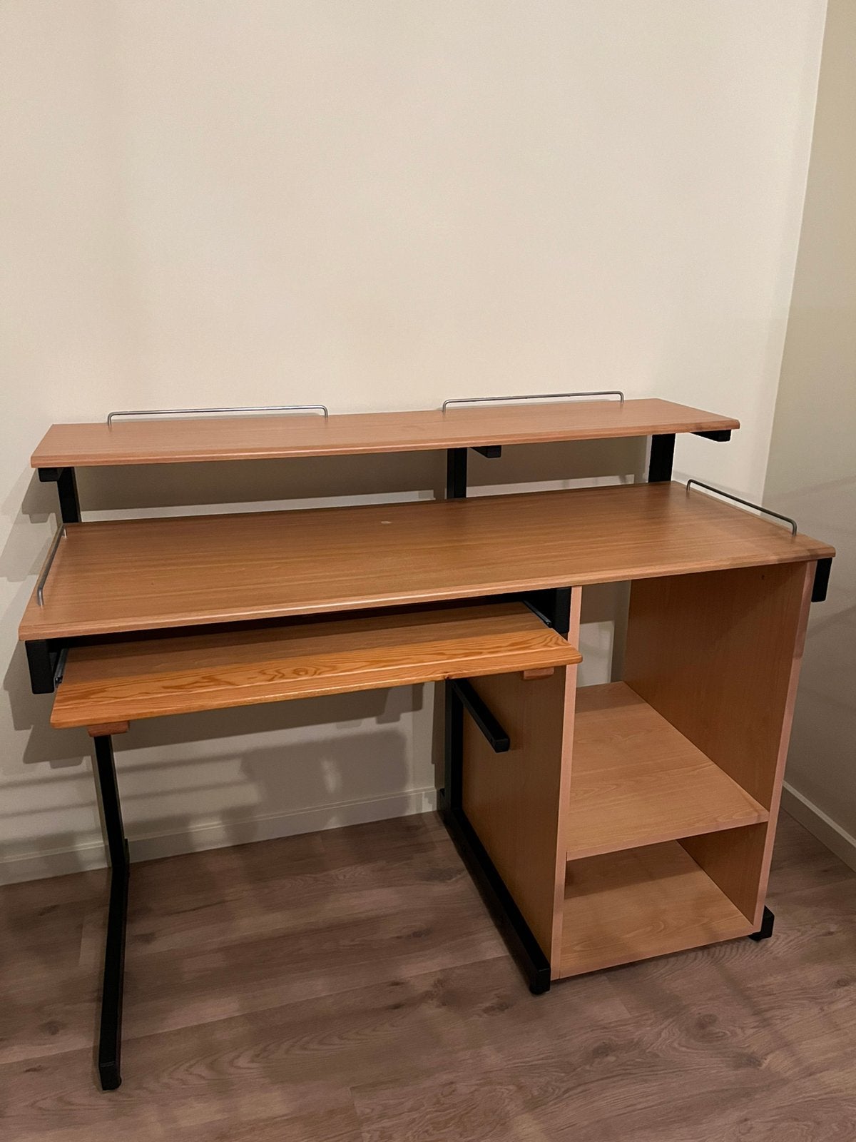 Bureau met uitschuifbare plank, Huis en Inrichting, Bureaus, Ophalen, Zo goed als nieuw