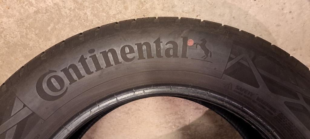 Continental 215/65 R17, Auto-onderdelen, Banden en Velgen, Ophalen, 17 inch, Band(en), Zomerbanden