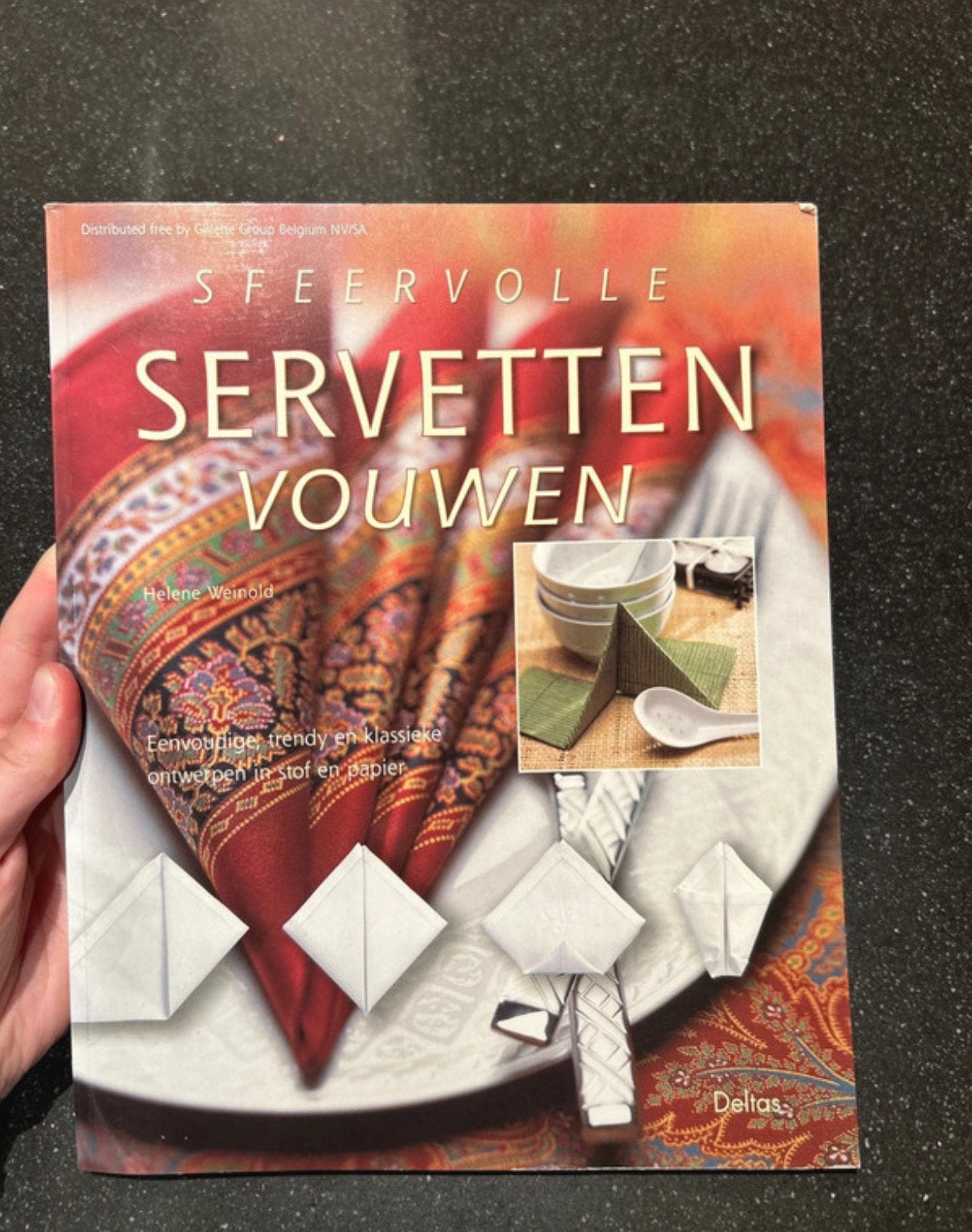 Leerboek Servetten vouwen, Ophalen, Zo goed als nieuw