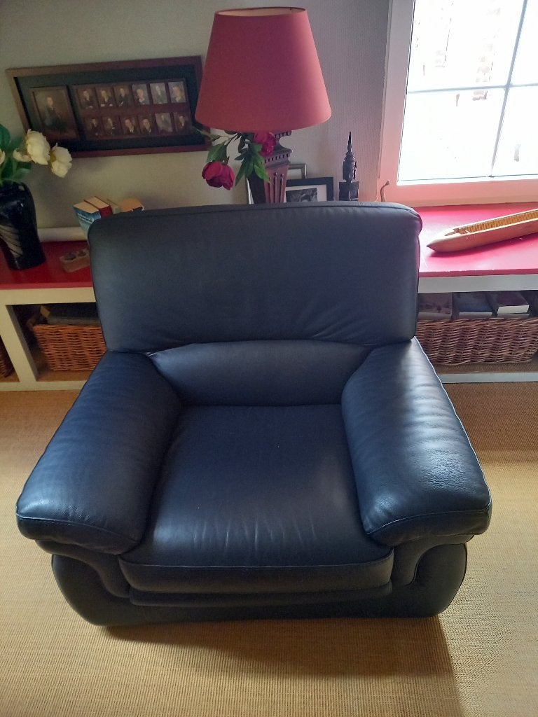 Fauteuil en cuir bleu, Huis en Inrichting, Fauteuils, Zo goed als nieuw, Leer, Ophalen