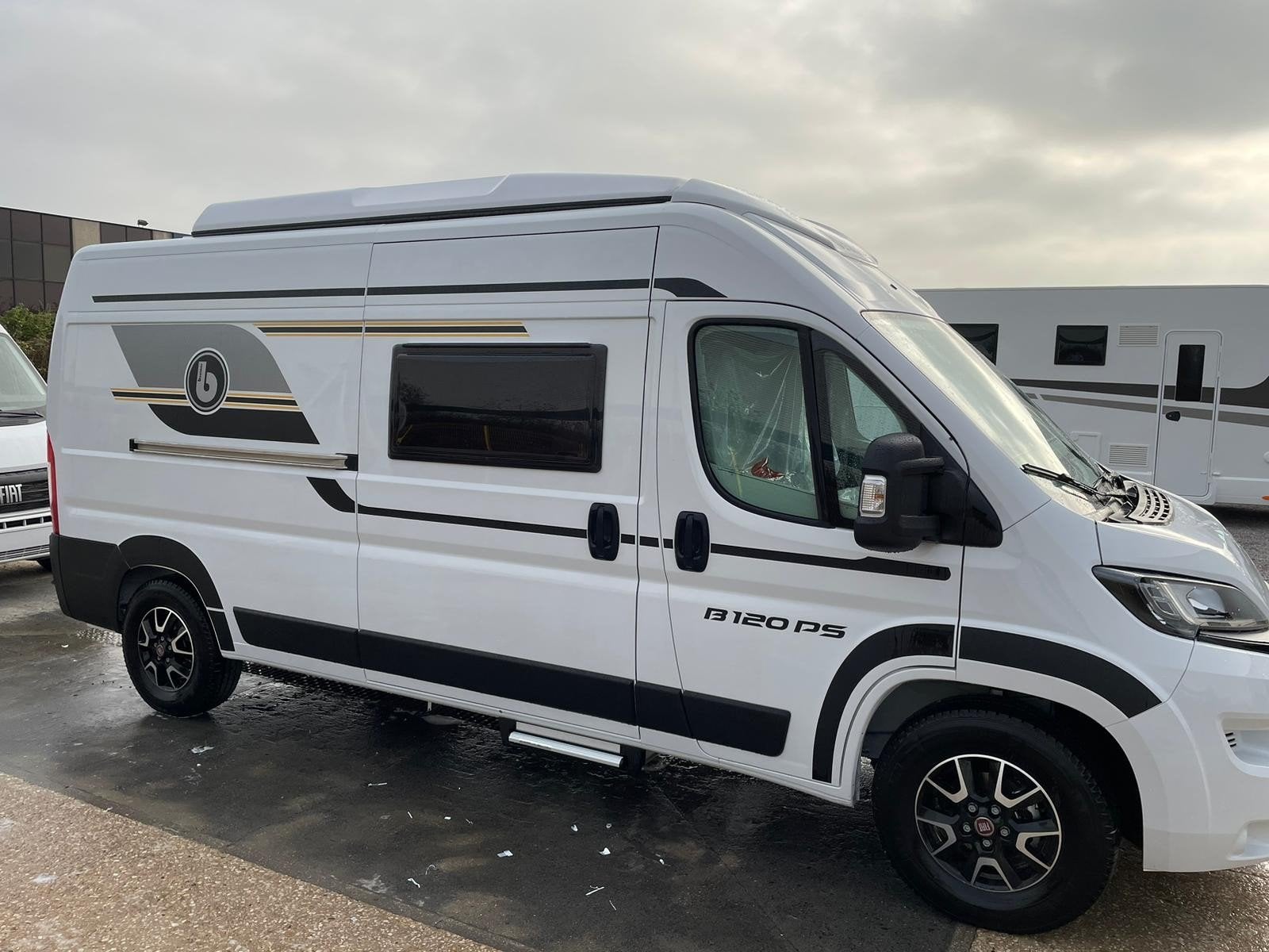 https://www.yescapa.fr/campers/90790