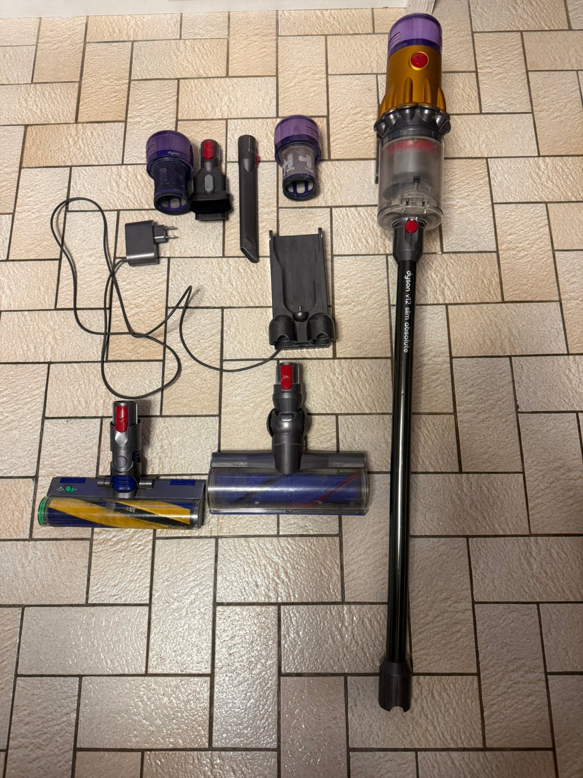 Dyson v12 slim absolute, Enlèvement, Comme neuf, Dyson