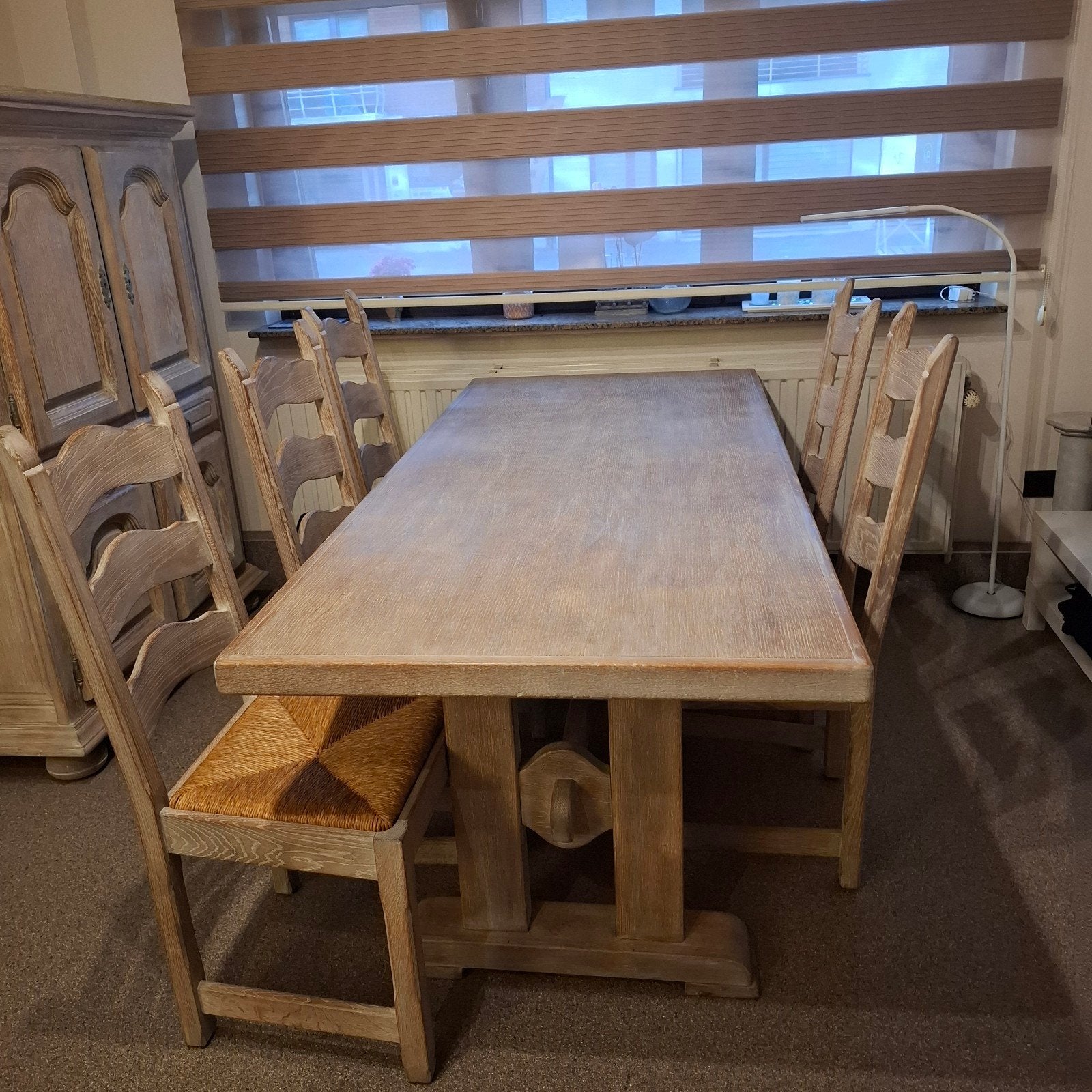 Afgewerkte  eetkamer  tafel met  6 stoelen, Huis en Inrichting, Kasten | Overige, Ophalen