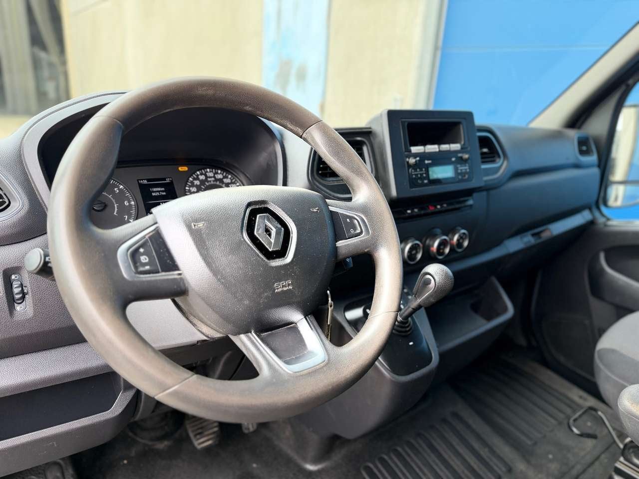 Renault Master 2.3 CDi L2H2 - 180pk - Automaat - Trekhaak (, 179 pk, 2299 cc, Bedrijf, Diesel