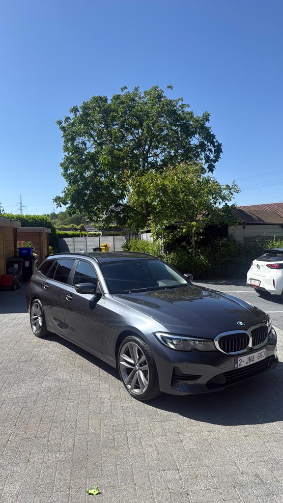 Bmw 318i Benzine Automaat+CarPass, Automaat, 1998 cc, Achterwielaandrijving, 4 cilinders