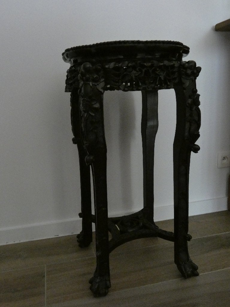 Table haute chinoise ancienne, Enlèvement