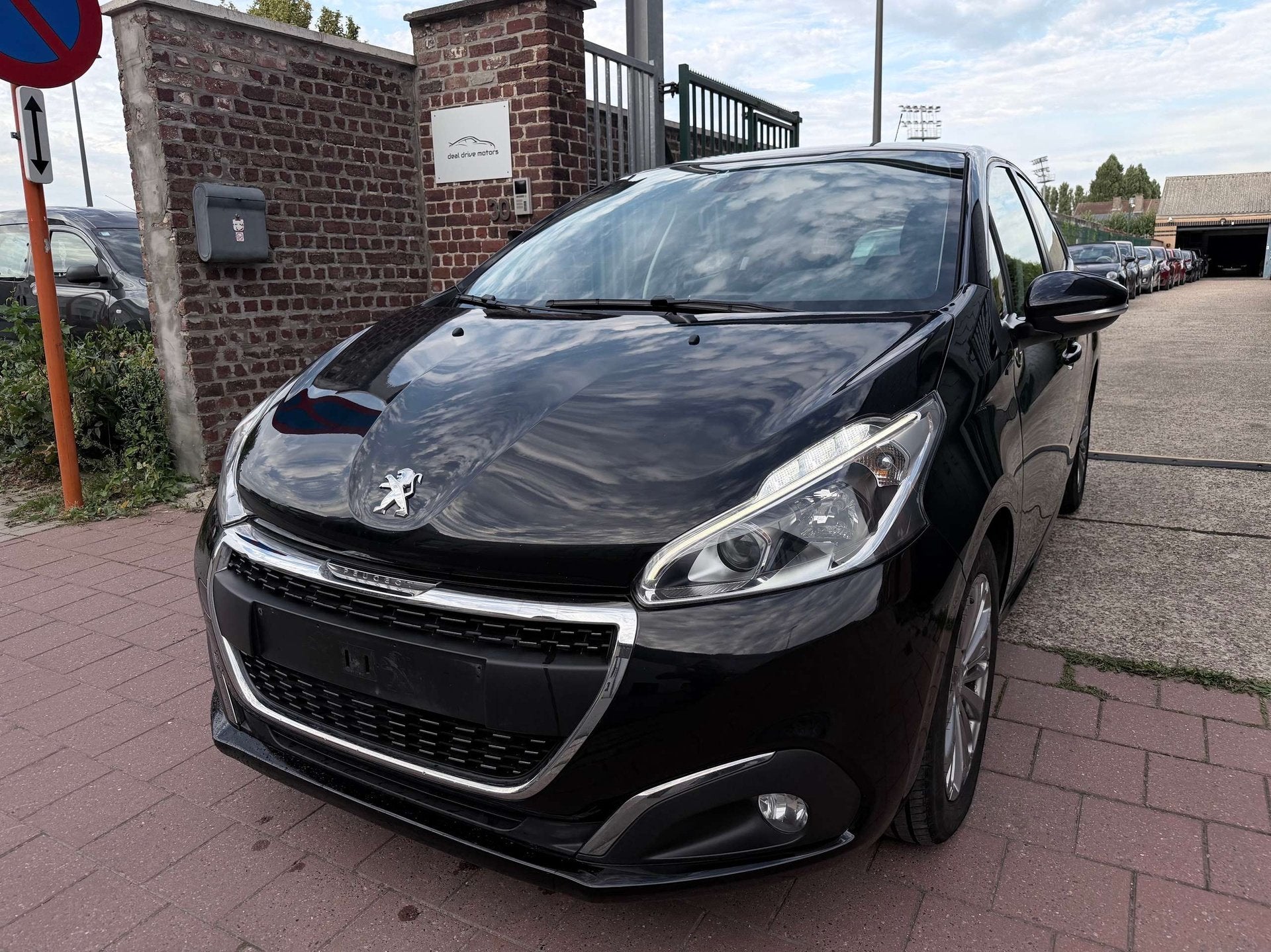 Peugeot 208 1.2 I EDITION SIGNATURE | NAVI | AIRCO | CRUISE, Auto's, Dealer onderhouden, Stof, Gebruikt, 1199 cc