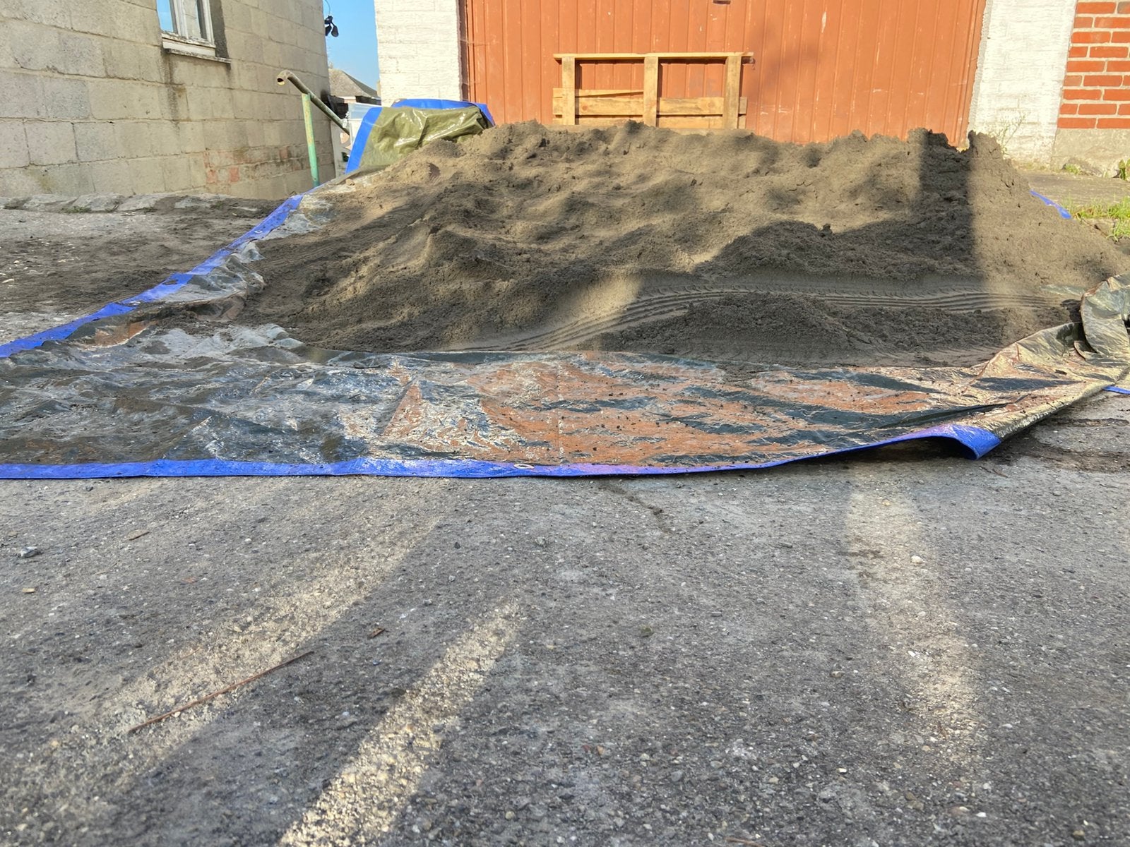 Stabiliser 0,5 à 1 m3, libre, Enlèvement, Comme neuf