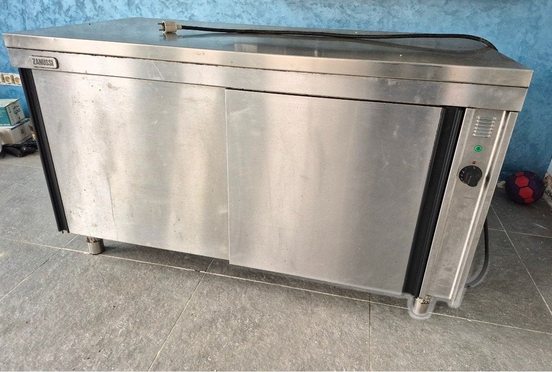 2 inox kasten te koop, Ophalen