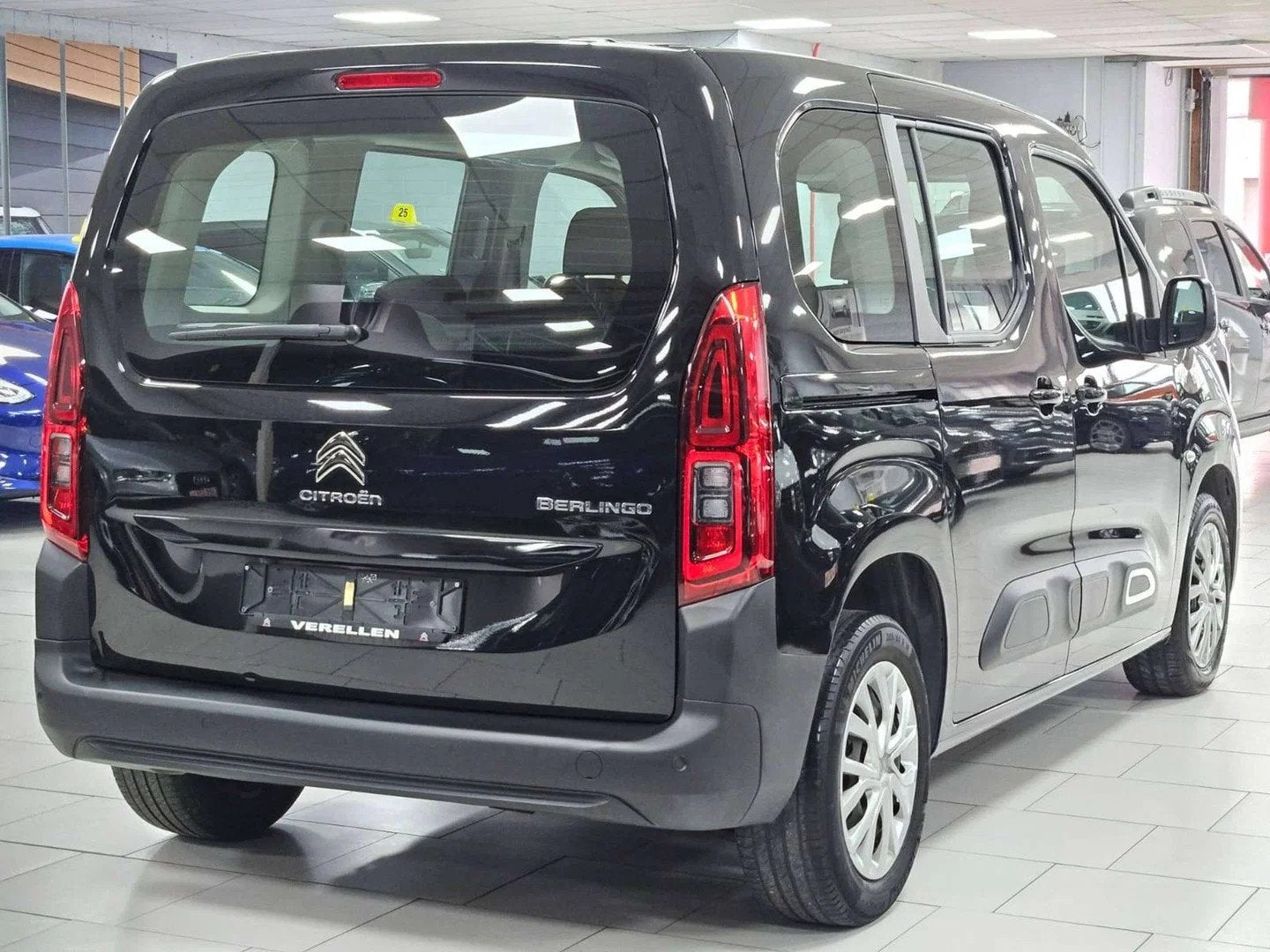 Citroën Berlingo 1.5 BlueHDi M Live S&S Automatique Lane As, Auto's, Automaat, Stof, Gebruikt, Euro 6