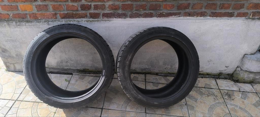 2 pneus Michelin 235/40/18 hiver M+S, Autos : Pièces & Accessoires, Pneus & Jantes, Enlèvement, Pneu(s)