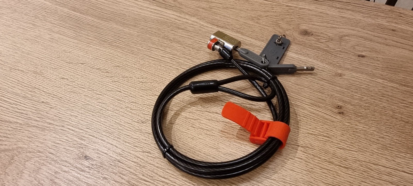 Kensington laptop kabel slot (nieuw), Computers en Software, Pc- en Netwerkkabels, Ophalen of Verzenden, Nieuw