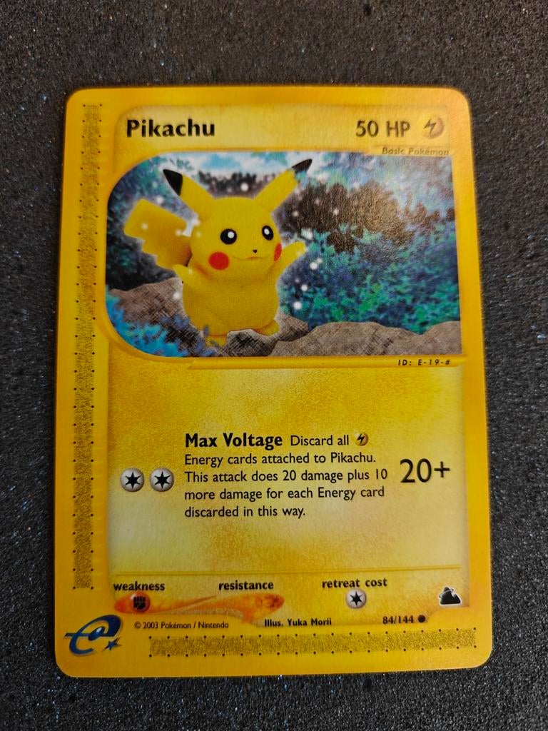 Pikachu skyridge, Hobby en Vrije tijd, Verzamelkaartspellen | Pokémon, Ophalen of Verzenden
