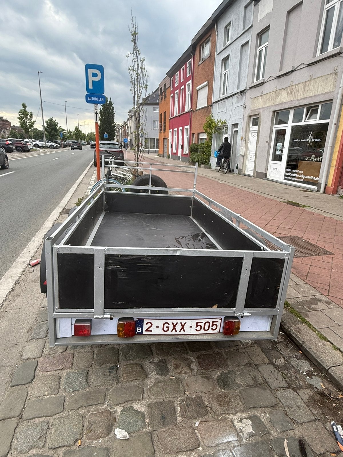 Aanhangwagen 750kg dubbelas, Ophalen, Zo goed als nieuw