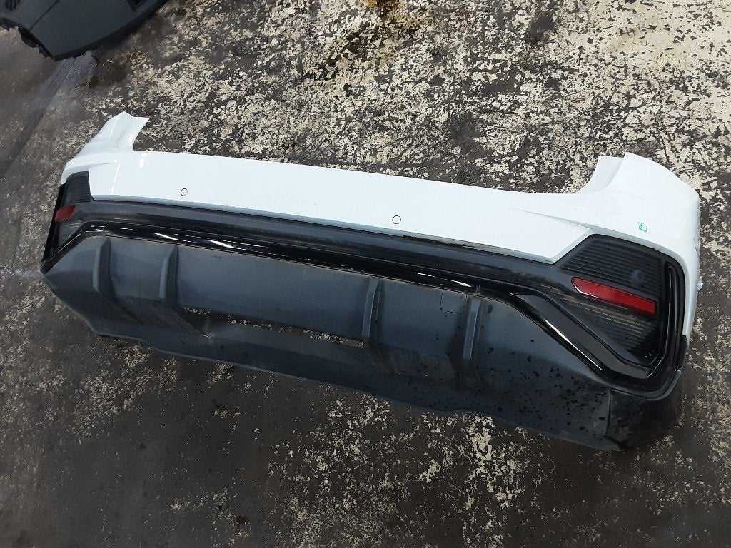 PARE-CHOCS ARRIÈRE Audi Q3 (F3B) (01-2018/06-2021), Auto-Union-Straße  1,
85057  Ingolstadt, DE, Arrière, Pare-chocs, Info@audi.de