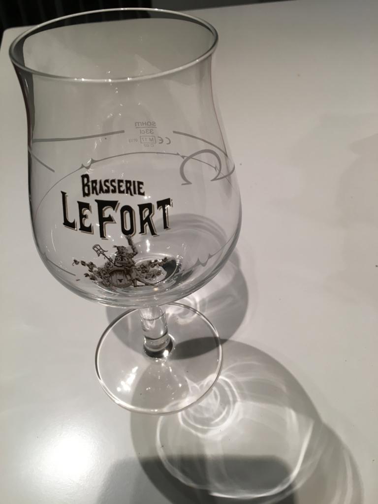 Één glas Brasserie Le Fort, Ophalen, Gebruikt, Glas of Glazen