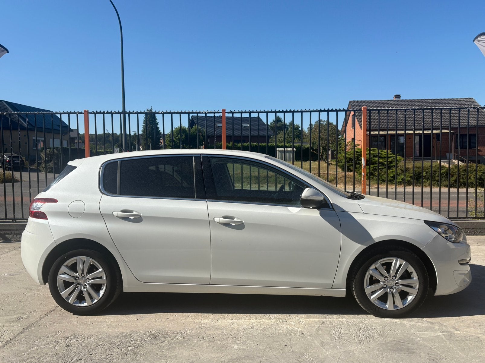 PEUGEOT 308 1.2i ESSENCE 149 000KM CARPASS 2015 EURO 6B, Autos, Achat, Euro 6, Entreprise, Boîte manuelle