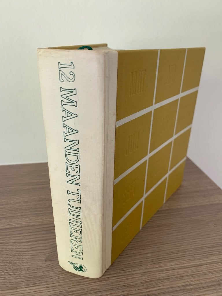 Twaalf maanden tuinieren, R. Hay Hardcover, Boeken, Ophalen of Verzenden, Zo goed als nieuw, Tuinieren en Tuinplanten