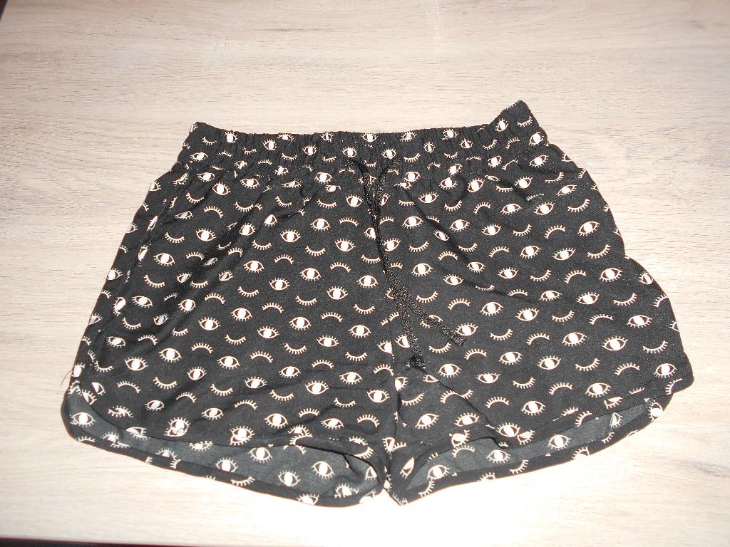 short maat 134 - 140, Kinderen en Baby's, Kinderkleding | Maat 134, Ophalen of Verzenden, Zo goed als nieuw, Meisje, Overige typen