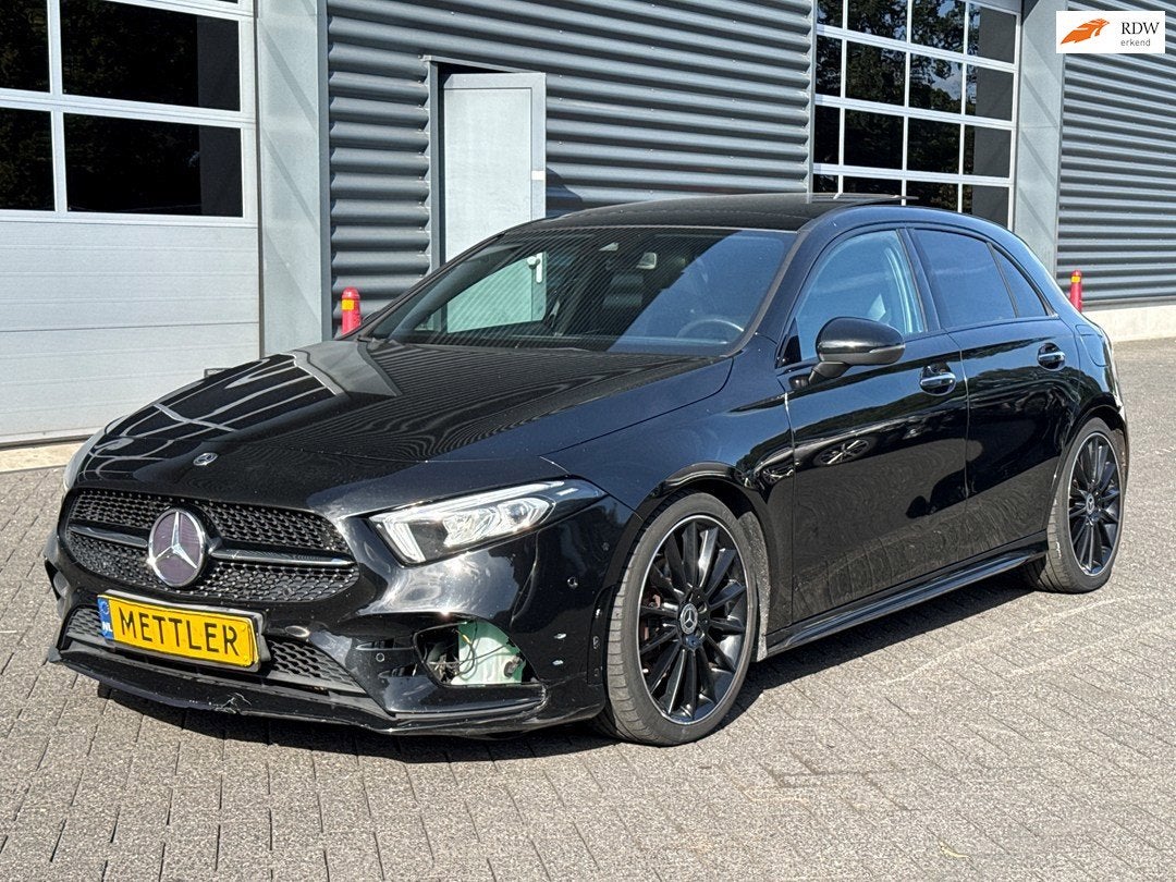 Mercedes-Benz A-klasse 200 Launch Edition Premium Plus AMG S, Auto's, Gebruikt, Euro 6, 4 cilinders, 120 kW