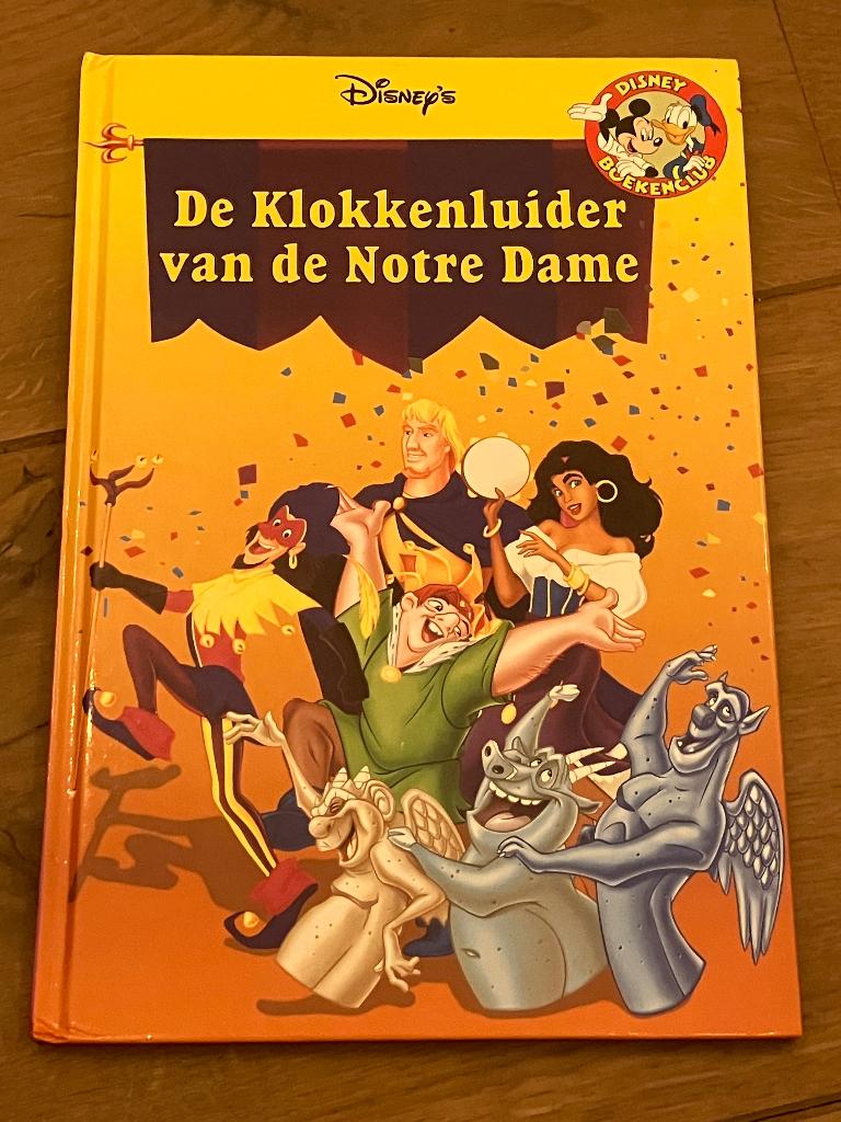 Disney boekenclub - De klokkenluider van de Notre Dame, Gelezen, Fictie algemeen, Jongen of Meisje, Walt Disney