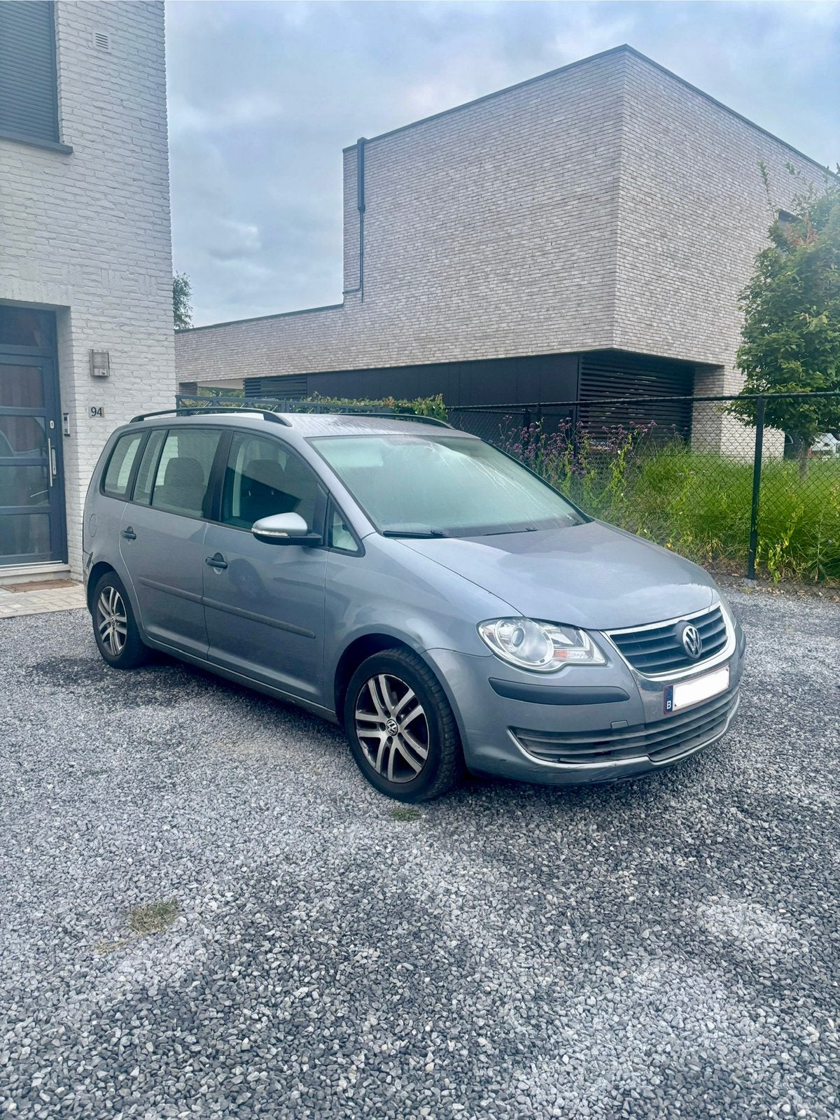 VW Touran 1.9 TDI 2010 EXPORT ‼️, Autos, Argent ou Gris, Achat, Noir, 5 portes