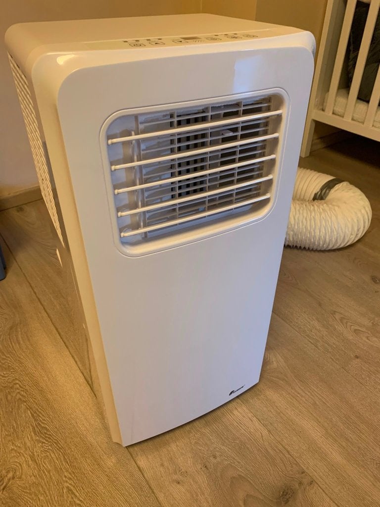 Te koop: mobiele airco merk rainbow, Ophalen, 2 snelheden, Zo goed als nieuw, Koelen en Ontvochtigen
