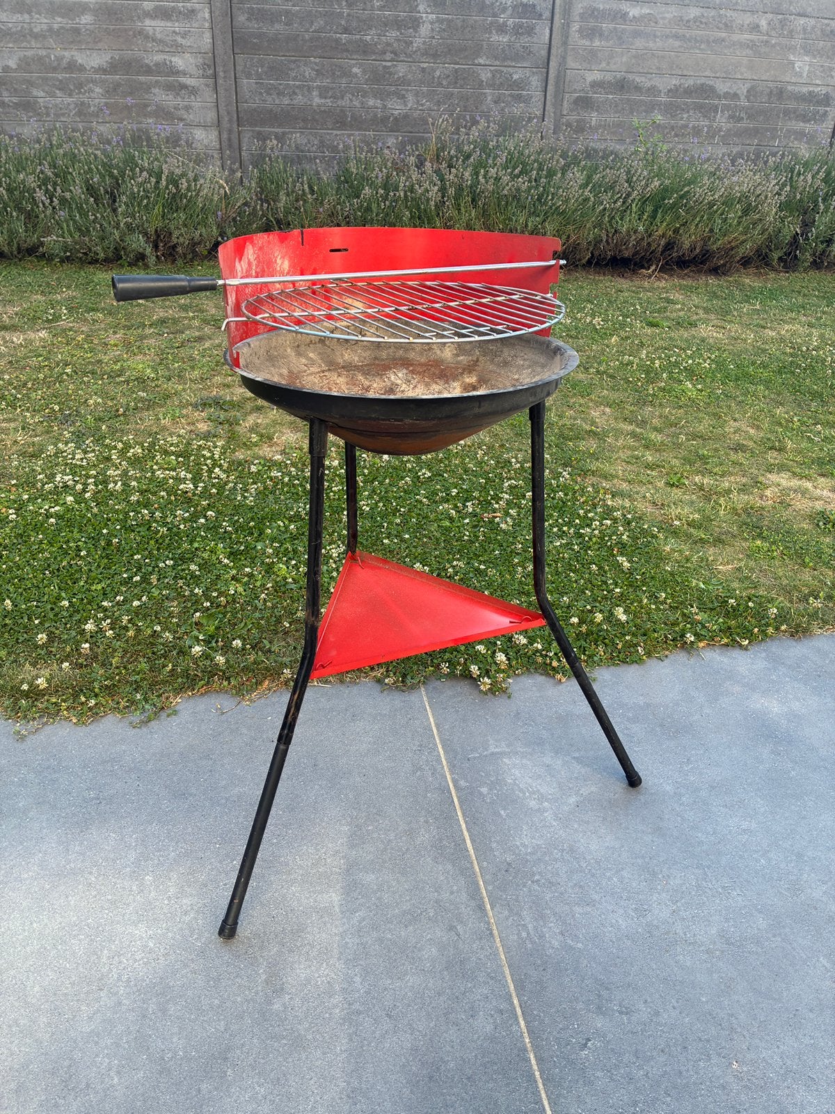 Barbecue houtskool, Ophalen, Zo goed als nieuw