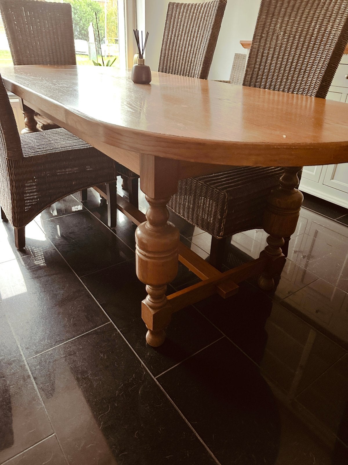 Massieve houten eetkamettafel, Huis en Inrichting, Ophalen, Gebruikt, 200 cm of meer, 50 tot 100 cm