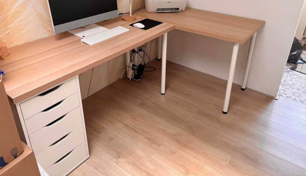 Bureau, Ophalen, Zo goed als nieuw