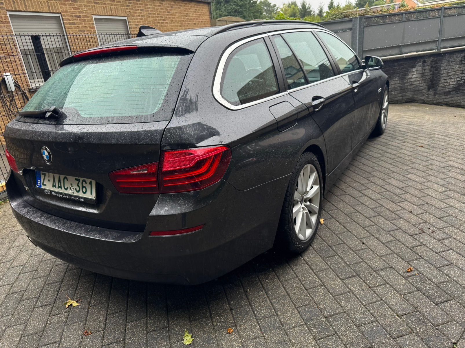 BMW 520 D Touring, Autos, Cuir, Argent ou Gris, Entreprise, Noir