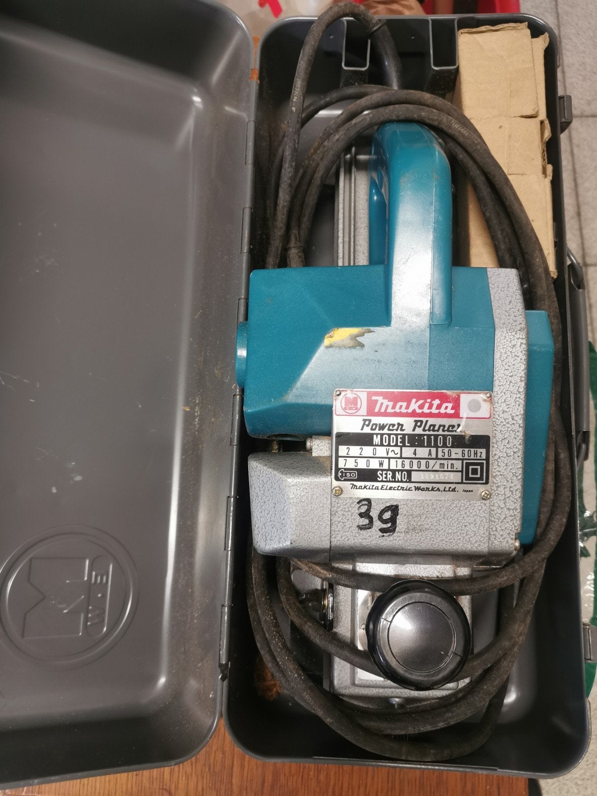 makita zware schaafmachine, Bricolage & Construction, Outillage | Ponceuses, Enlèvement, Utilisé, 600 à 1200 watts, Autres types
