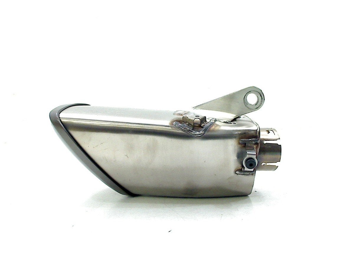 ÉCHAPPEMENT SILENCIEUX ORIGINAL OEM Suzuki, Dhr. S. di Majo, Utilisé, Info@cama-motorparts.nl, P.J. Troelstraweg 8 8
3144 CX  MAASSLUIS, NL