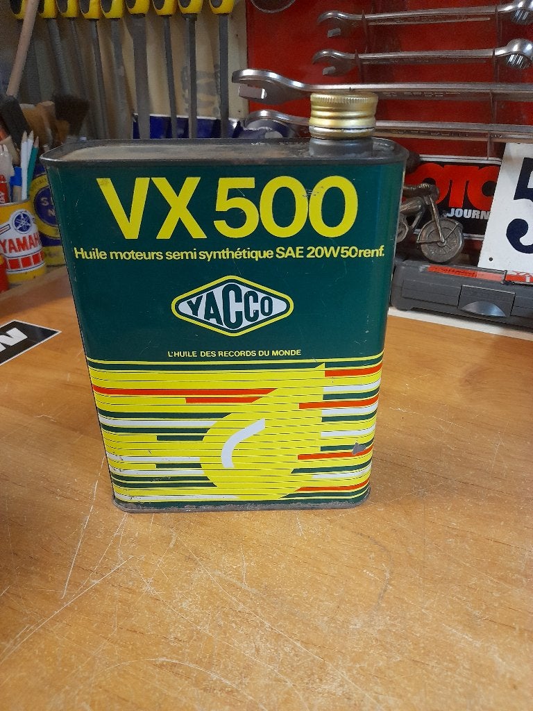 ancien bidon huile vide yacco vx500 sae 20w50, Collections, Enlèvement ou Envoi, Utilisé, Autres types