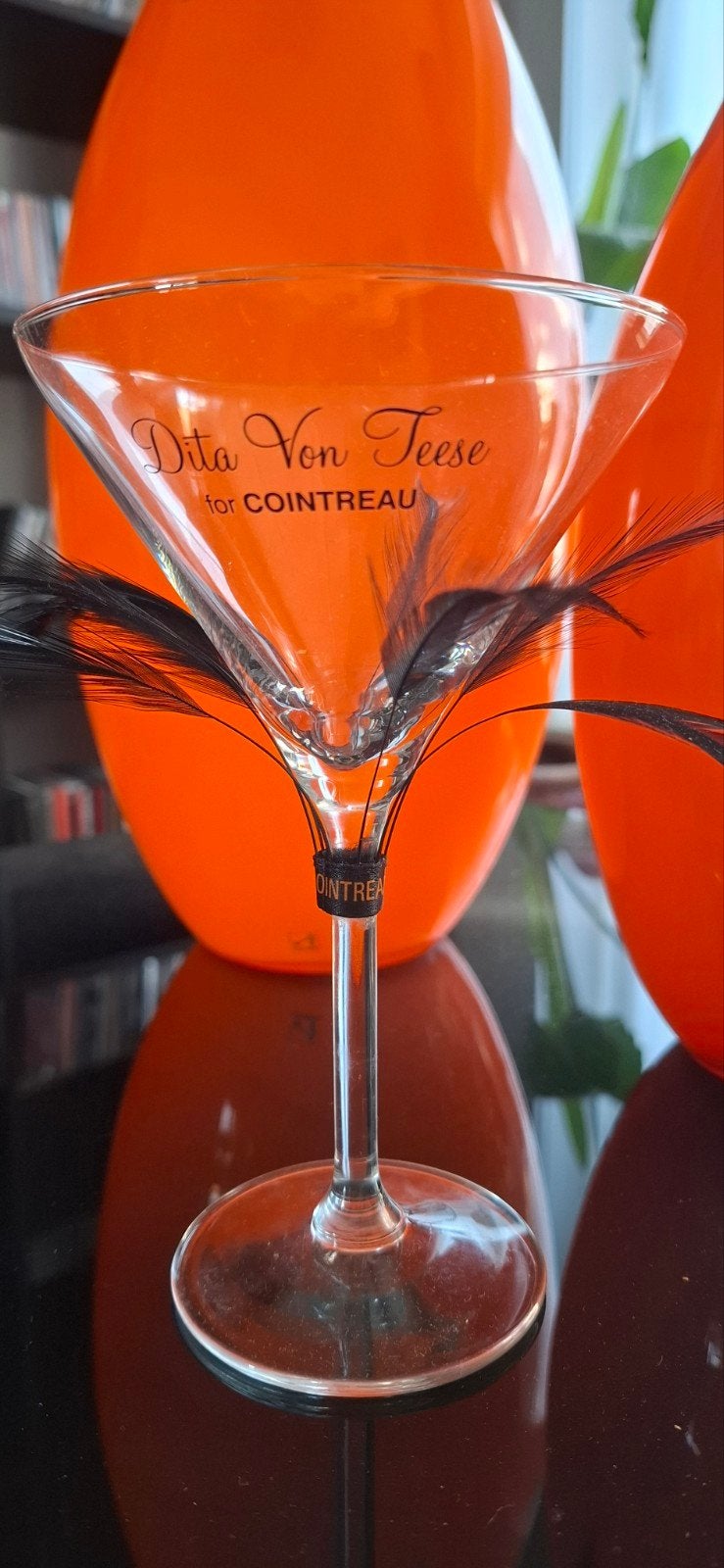 Cointreau glas dita von teese, Ophalen
