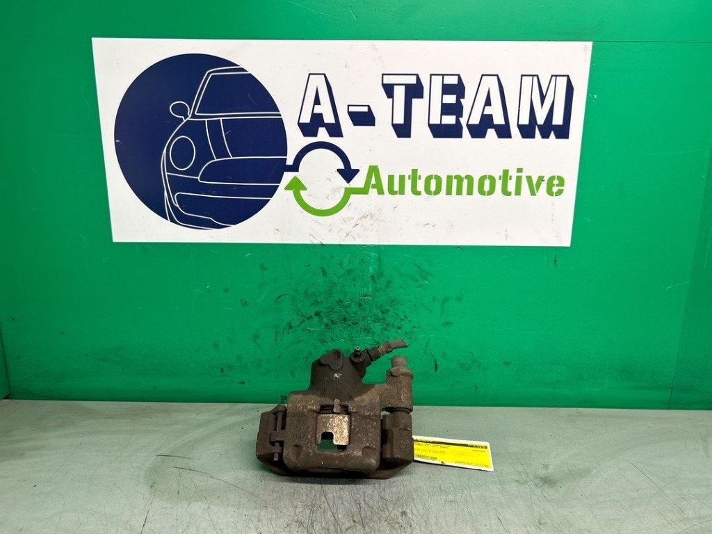 ETRIER DE FREIN AVANT GAUCHE Fiat Panda (169), Robert Bosch AG, Utilisé, Fiat, Robert-Bosch-Allee 1
74232  Abstatt, DE