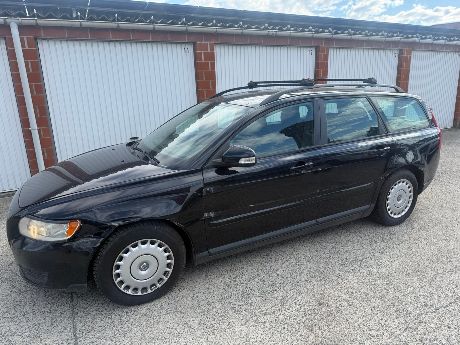 Volvo v50 voor export 1.6 hdi, Auto's, Euro 5, 4 cilinders, Bedrijf, Diesel