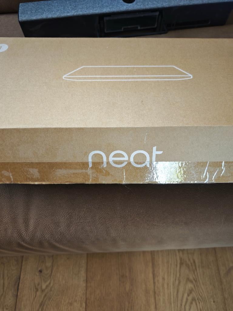 Neat Pad (x2) controller pour webcam neat bar, Ophalen, Refurbished, Beamerafstandsbedieningen