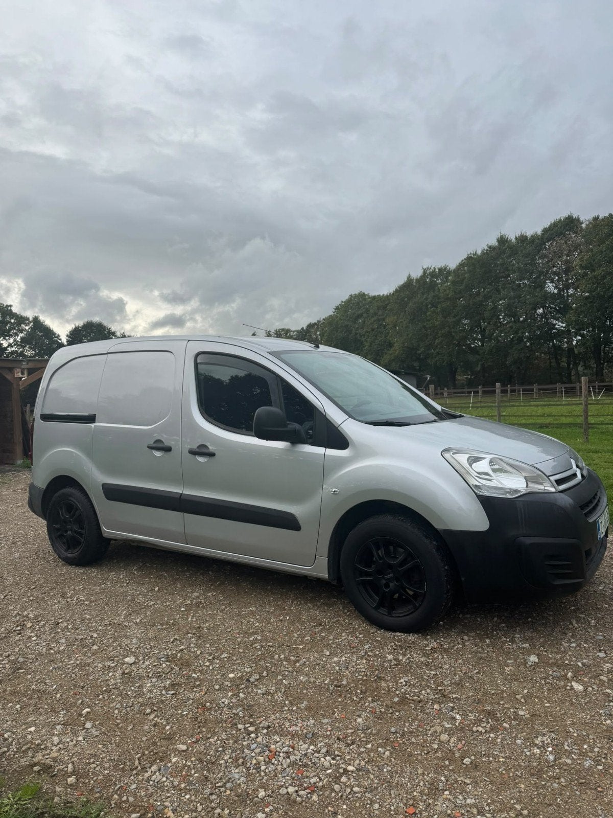 Citroën Berlingo 1560 hdi diesel euro 6 gekeurd!, Auto's, Euro 6, Particulier, 1560 cc, Onderhoudsboekje