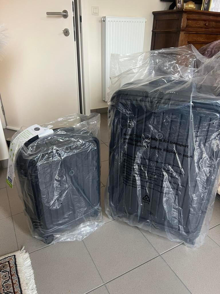 Set de valises de voyage, Enlèvement, Neuf, Roulettes