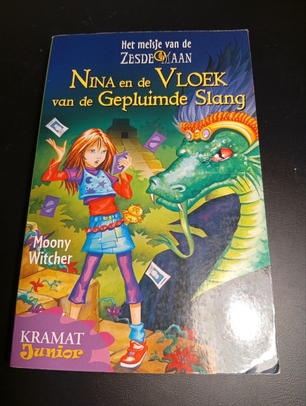 Nina en de Vloek van de Gepluimde Slang, Boeken, Fictie algemeen, Moony Witcher, Ophalen, Gelezen