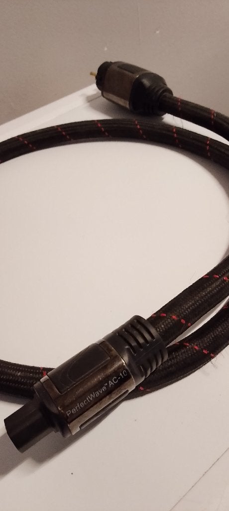 Ps audio câble d'alimentation perfect wave ac10, TV, Hi-fi & Vidéo, Enlèvement ou Envoi, Utilisé, Moins de 2 mètres, Autres câbles