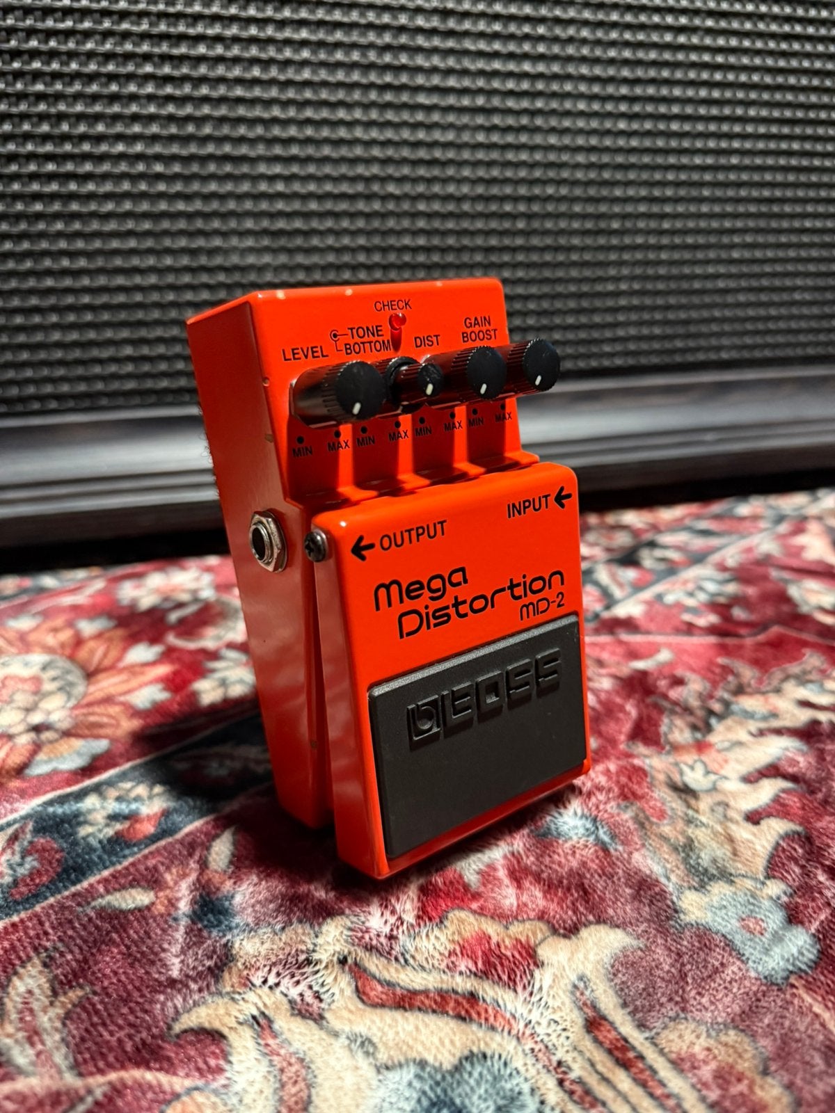 Boss MD-2 Mega Distortion - Fabriqué à Taiwan - Gain extrême, Enlèvement ou Envoi, Comme neuf, Distortion, Overdrive ou Fuzz