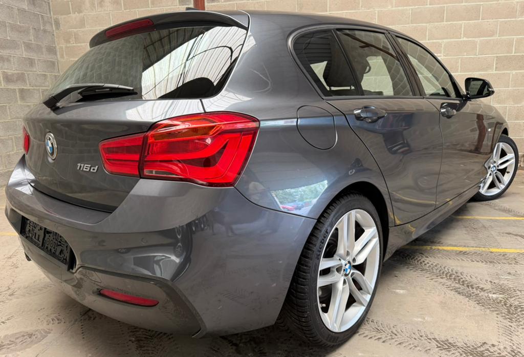 BMW 116D / PACK M / ALCANTARA / Prêt à immatriculer, Auto's, 1 Reeks, Euro 6, Alcantara, Bedrijf