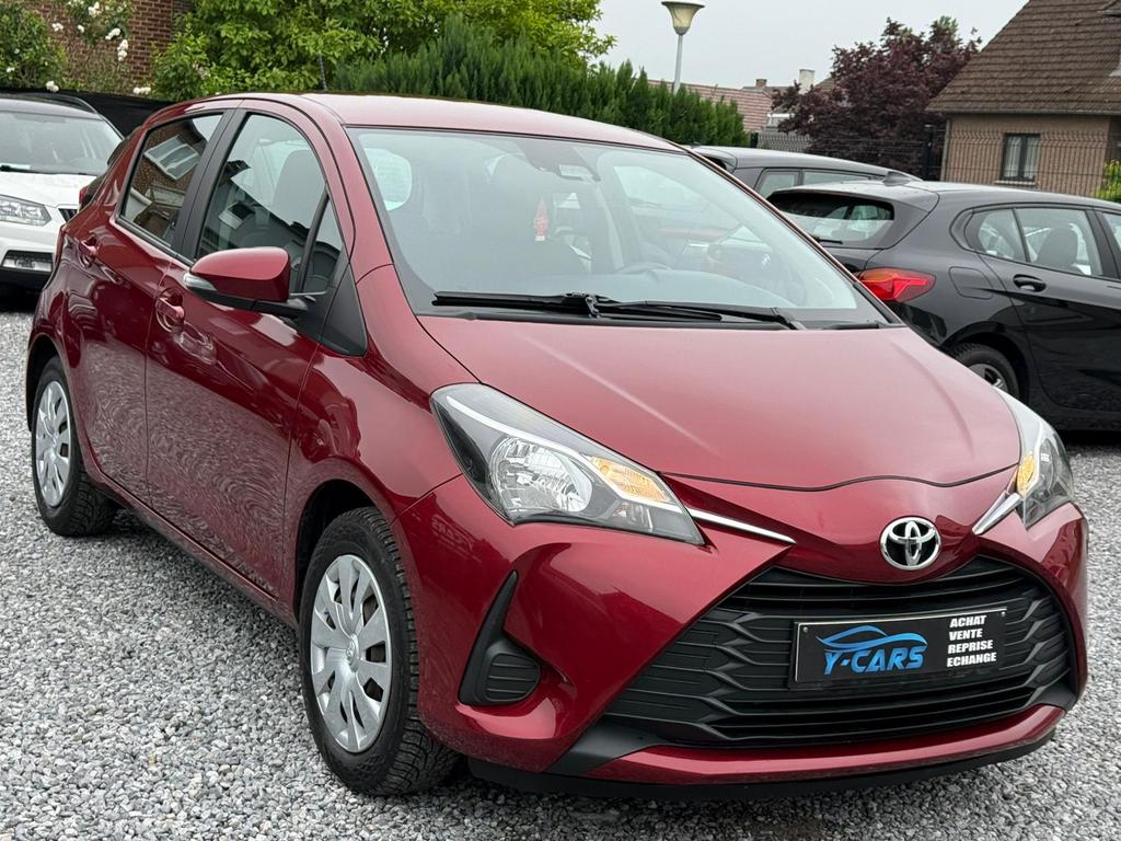 TOYOTA YARIS 1.5i //NEW LIFT//…, Auto's, Toyota, 116 g/km, Stof, 4 cilinders, Bedrijf
