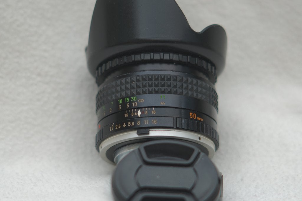Minolta MD MC Rokkor PF 50 mm 1.7 et autres, Pare-soleil, Enlèvement ou Envoi, Lentille standard, Comme neuf