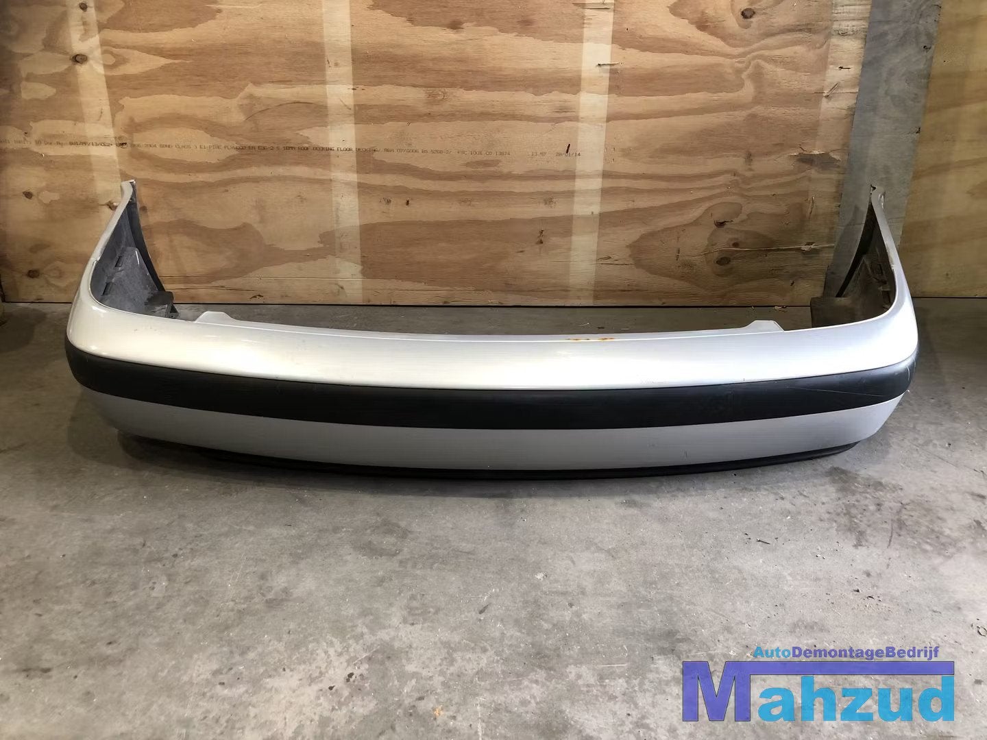 SAAB 9-5 GRIJS 268 ACHTERBUMPER Sedan 1998-2008, Gebruikt, Saab Automobile AB (defunct), Saabvagen 1
461 80  Trollhattan, SE, Achter